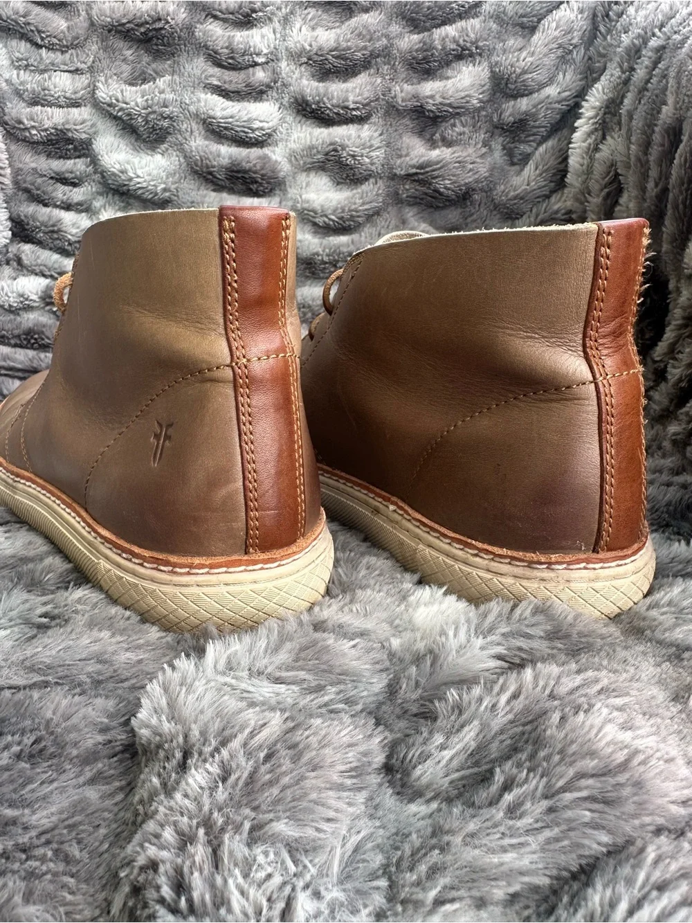 Frye classic chukka